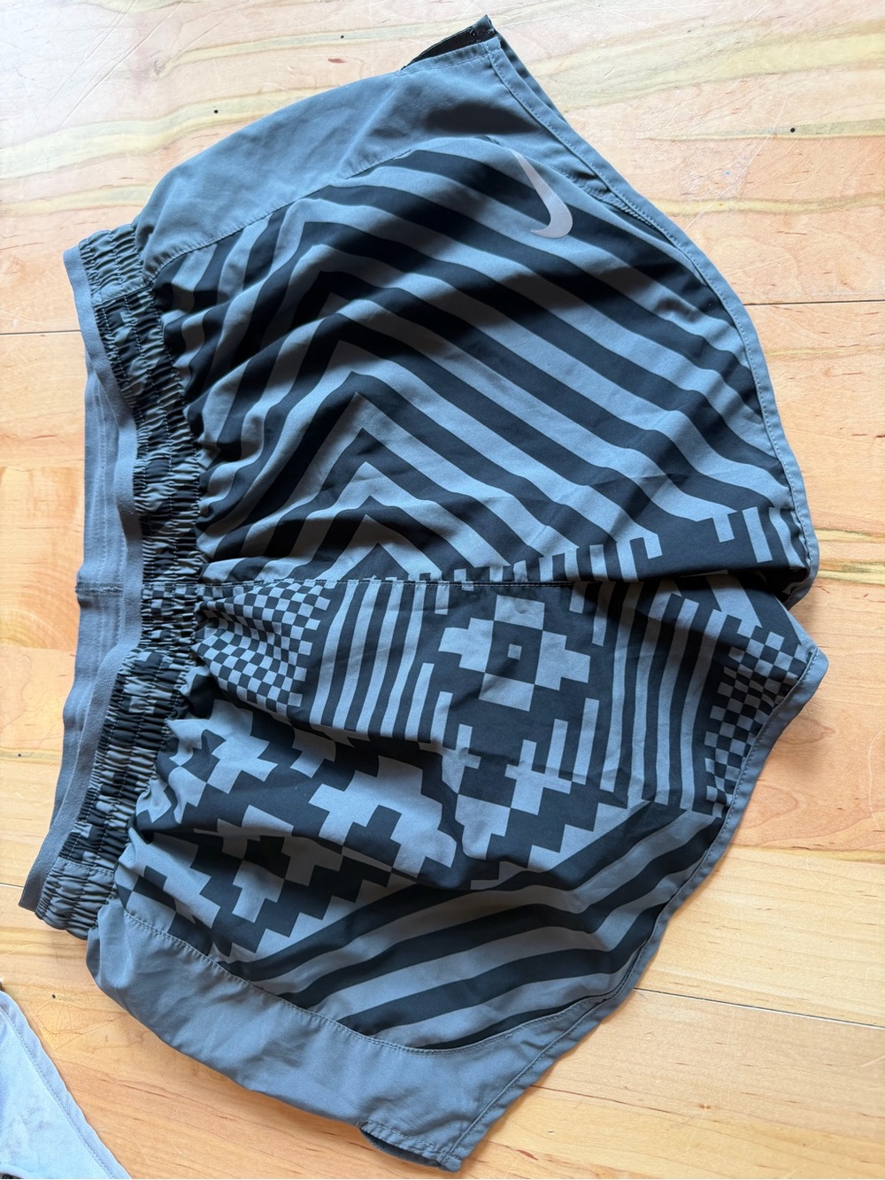 Nike Black & Gray Geometric Athletic Shorts